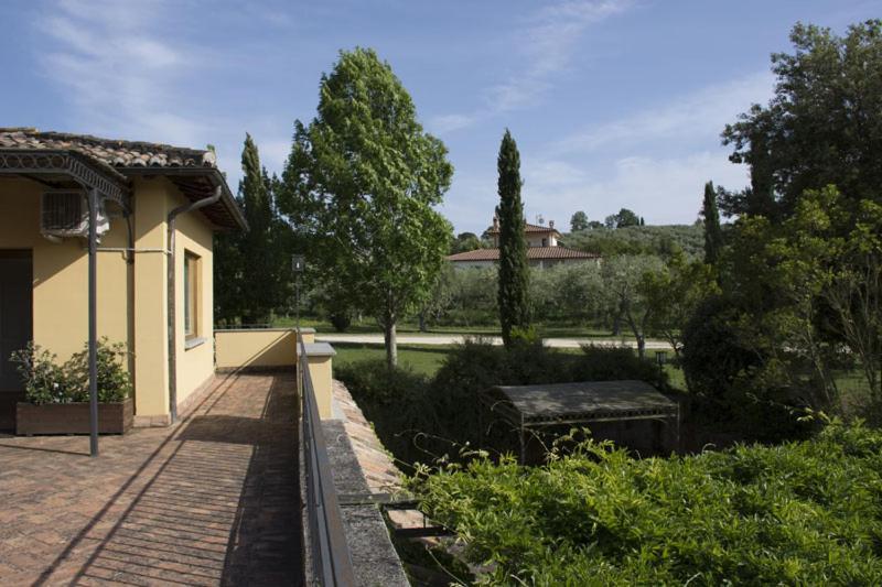 Agriturismo Scuderie Della Contea ซูตรี ภายนอก รูปภาพ